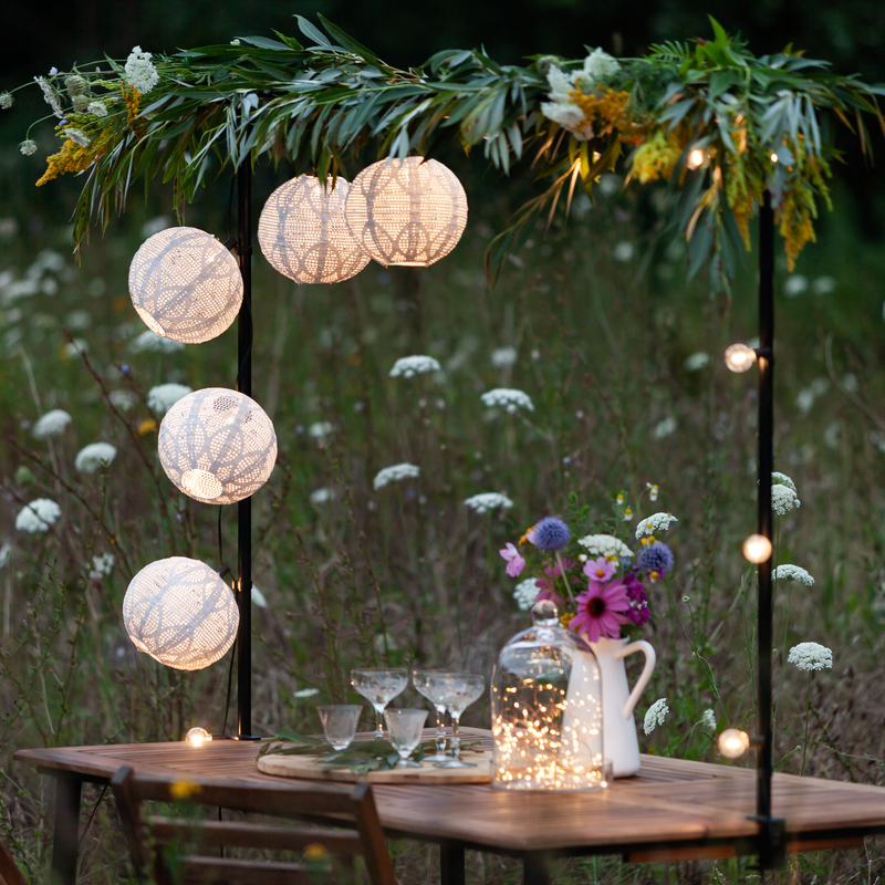 Indoor-Outdoor Table Frame for String Lights and Décor